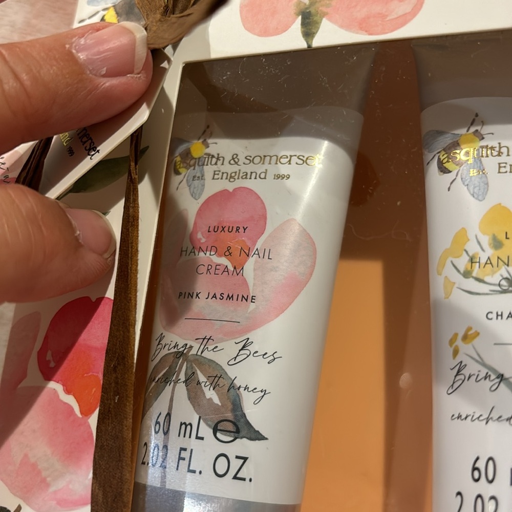 Asquith & Somerset England Luxury Hand & Nail Cream Set NWT honey enriched 3x2oz - Picture 6 of 16